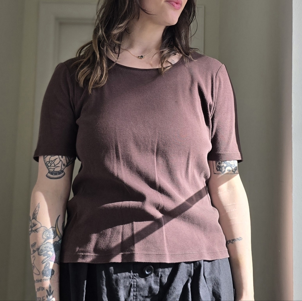 Cotton Minimalist Top - Picture 2 of 7